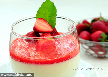 Panna cotta dâu tây