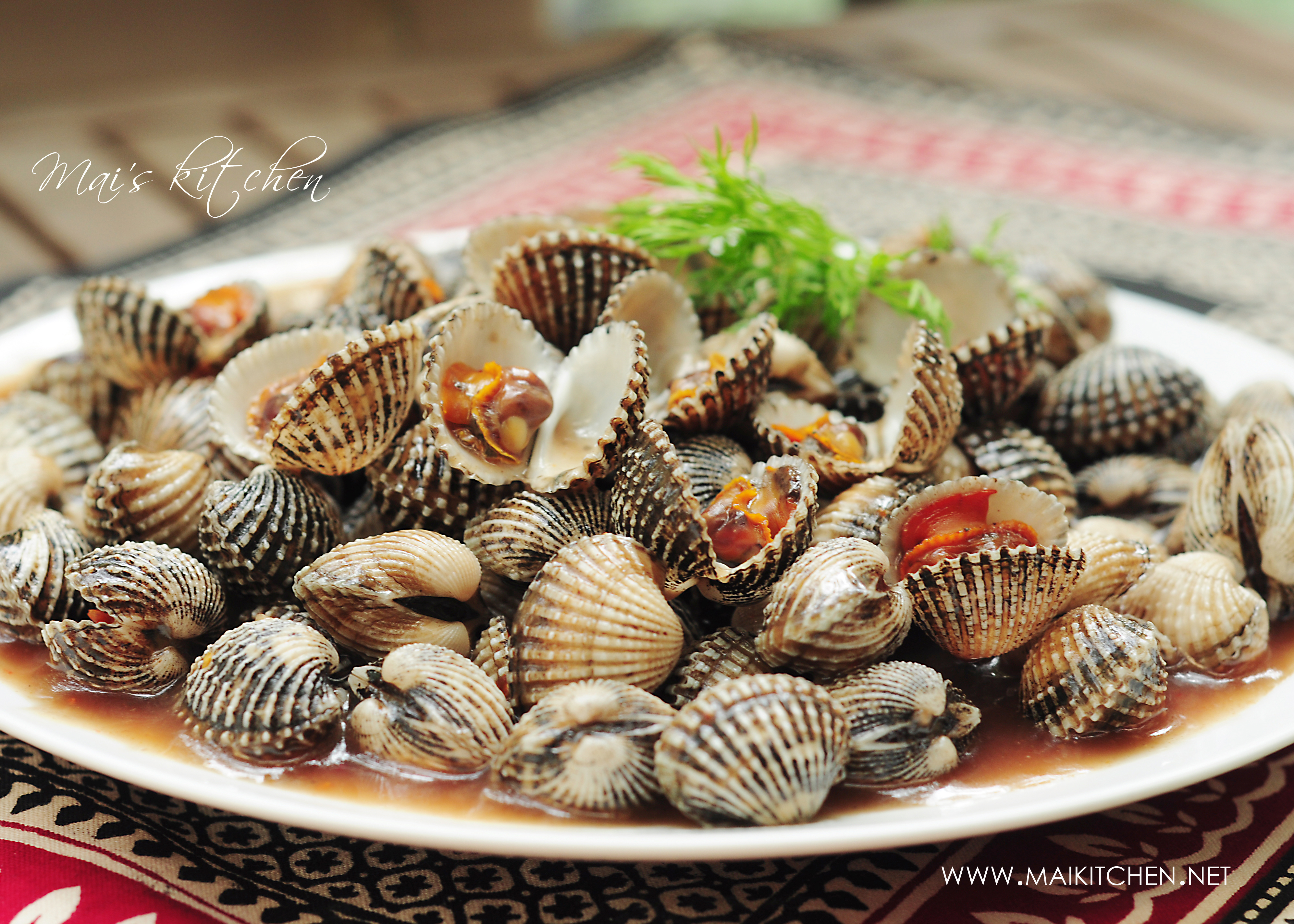 Sò huyết sốt me 